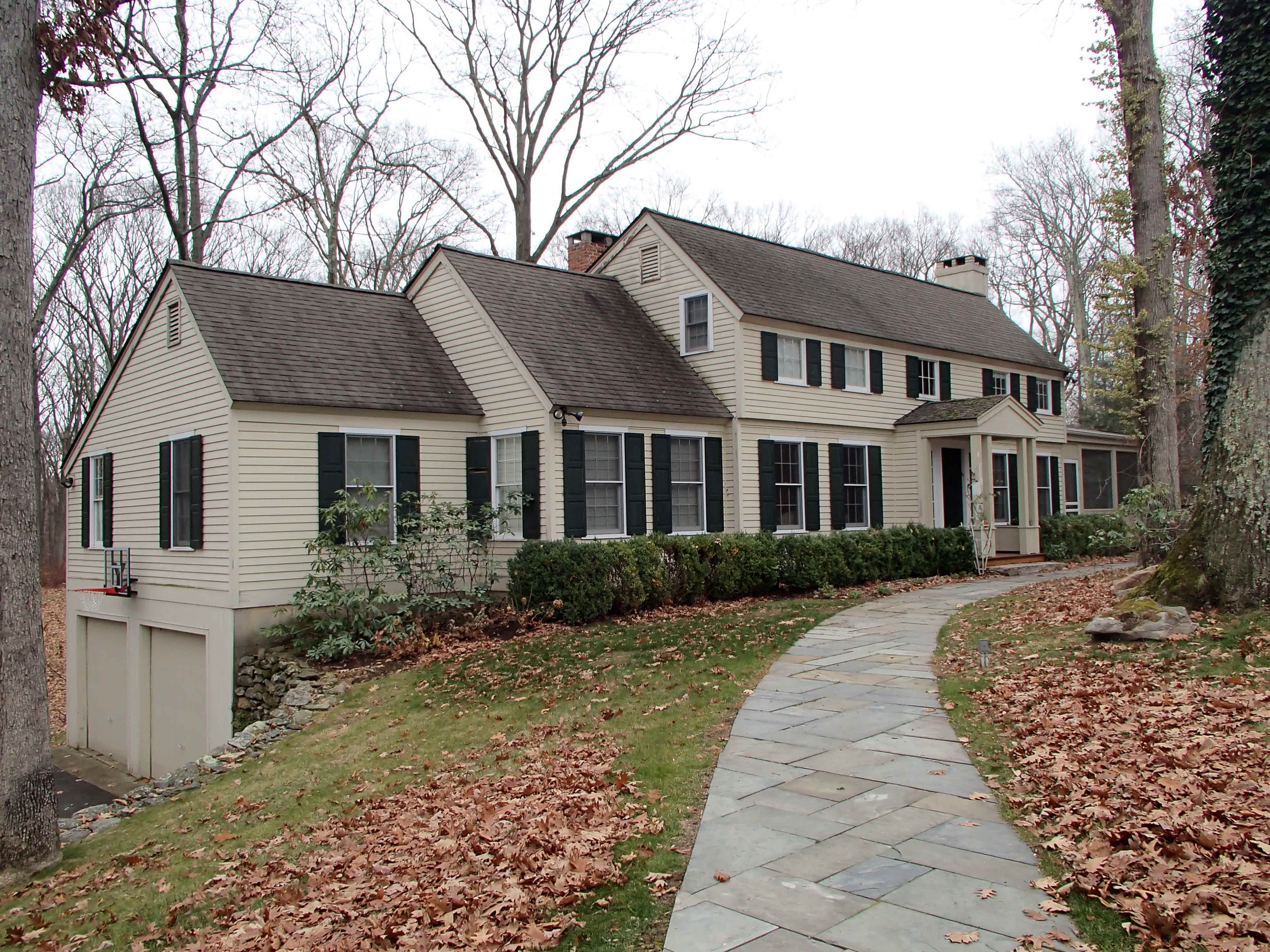 Building photograph for 116 SKYLINE RIDGE RD